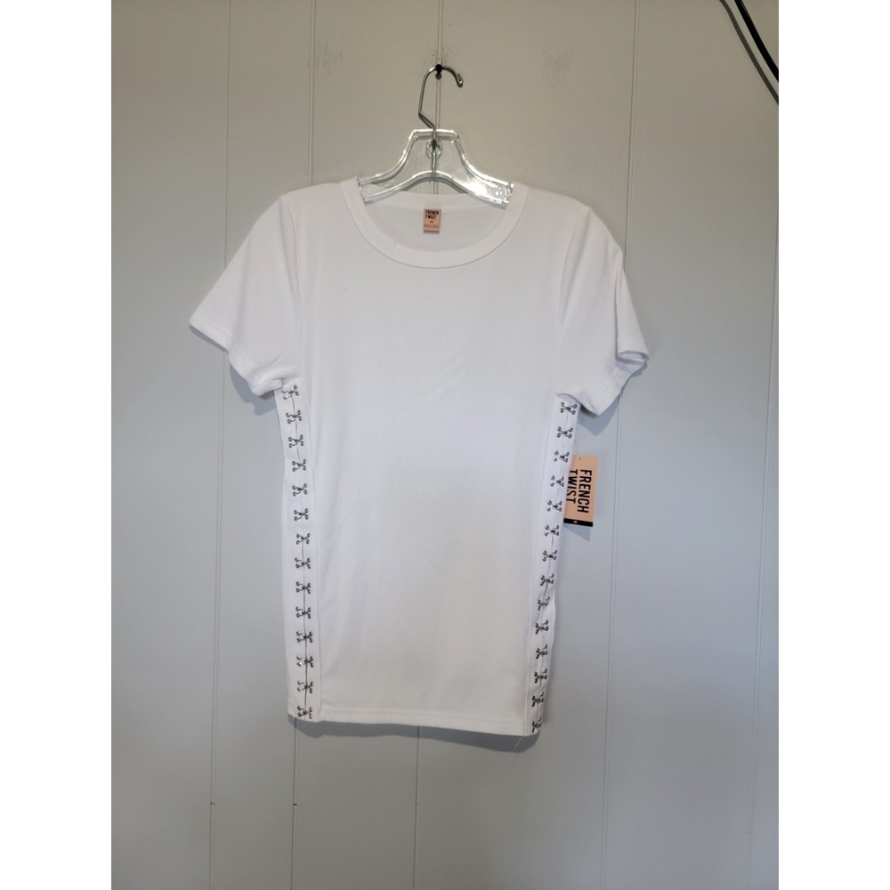 French Twist Women's Plus Top In White with Metal Embellishments Size‎ 2X
